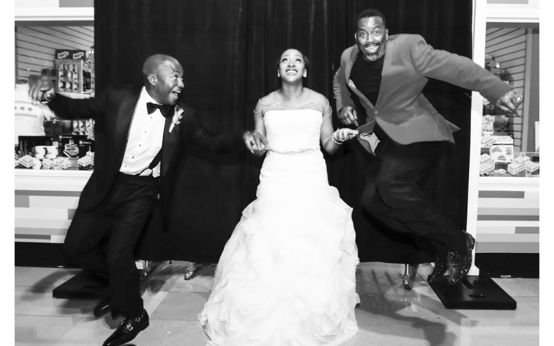 Museum of Science and Industry Wedding Photographer | Chicago Wedding Photographer | Rockefeller Chapel | Lauren and Kyle’s Amazing Wedding!